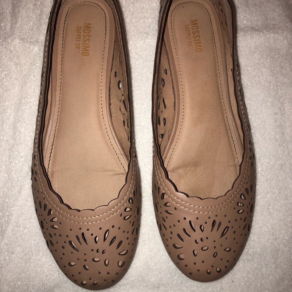 Mossimo Supply Flats
